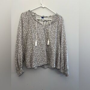 Old Navy Monochrome Floral Blouse
